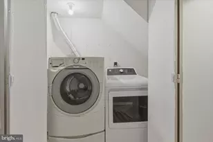 8501 Charnwood Ct, Manassas, VA 20111 - Photo 33