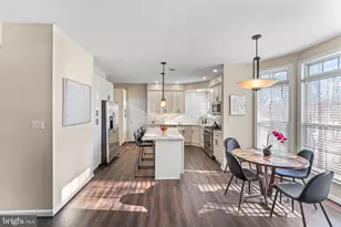 13537 Pace Ct, Woodbridge, VA 22193 - Photo 7