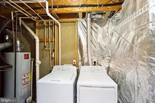 1254 Corbett Pl, Woodbridge, VA 22191 - Photo 23