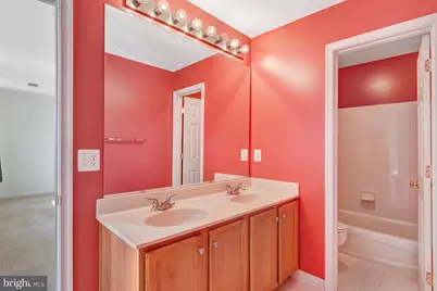 14570 Collingham Place, Gainesville, VA 20155 - Photo 45
