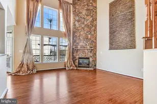 14570 Collingham Pl, Gainesville, VA 20155 - Photo 15