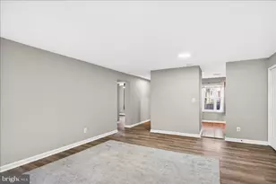 16294 Taconic Cir, Dumfries, VA 22025 - Photo 11