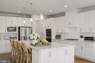 15602 Calum Ct, Haymarket, VA 20169 - Photo 3