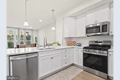 17437 Southern Shores Drive, Dumfries, VA 22026 - Photo 7