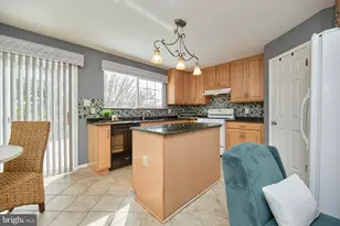 8300 Wallace Ln, Manassas, VA 20109 - Photo 9