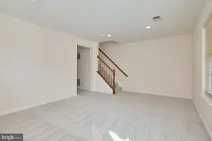 8300 Wallace Ln, Manassas, VA 20109 - Photo 33