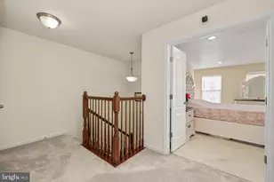 17016 Beveridge Dr, Dumfries, VA 22026 - Photo 19