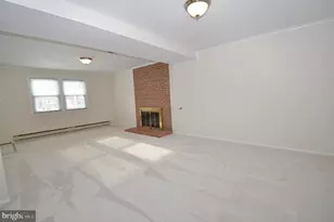 4765 Lupino Ct, Woodbridge, VA 22193 - Photo 19