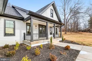 16220 Waterfall Rd, Haymarket, VA 20169 - Photo 3