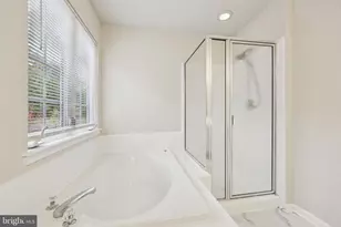 2880 Myrtlewood Dr, Dumfries, VA 22026 - Photo 27