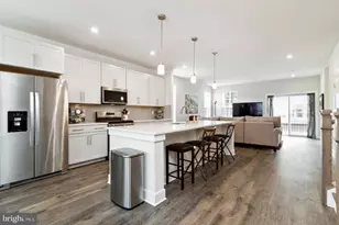 1595 Meadowlark Glen Rd, Dumfries, VA 22026 - Photo 7