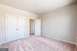 2375 Stephanie Tessa Ln, Woodbridge, VA 22191 - Photo 17