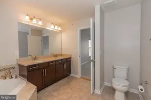 17002 Beveridge Dr, Dumfries, VA 22026 - Photo 29