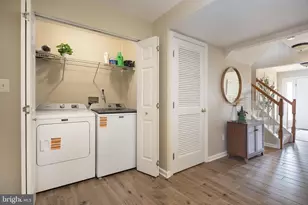 12151 Drum Salute Pl, Bristow, VA 20136 - Photo 9