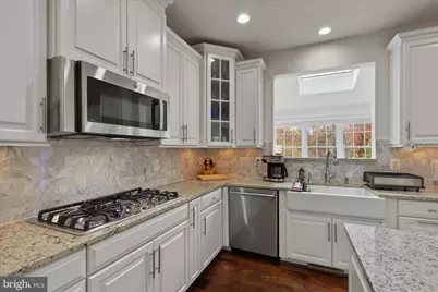 5806 Waterloo Bridge Circle, Haymarket, VA 20169 - Photo 19