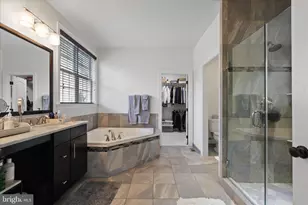 5806 Waterloo Bridge Cir, Haymarket, VA 20169 - Photo 33