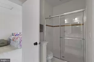 5806 Waterloo Bridge Cir, Haymarket, VA 20169 - Photo 49