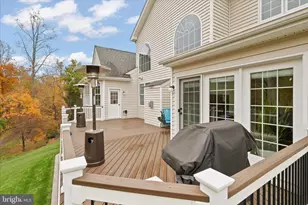 5806 Waterloo Bridge Cir, Haymarket, VA 20169 - Photo 39