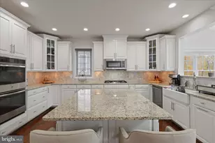 5806 Waterloo Bridge Cir, Haymarket, VA 20169 - Photo 17