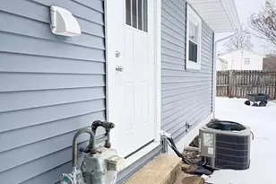 13223 Hawthorn Ln, Woodbridge, VA 22193 - Photo 3