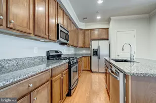 7764 Cedar Branch Drive, Gainesville, VA 20155 - Photo 11