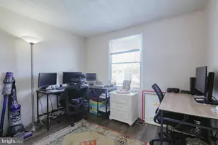 13568 Bentley Cir, Woodbridge, VA 22192 - Photo 11