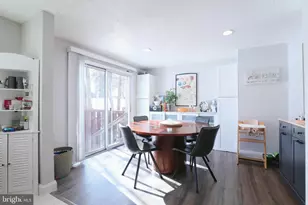 13568 Bentley Cir, Woodbridge, VA 22192 - Photo 7