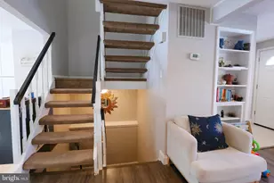 13568 Bentley Cir, Woodbridge, VA 22192 - Photo 9