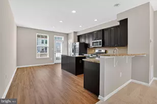 1731 Dorothy Ln, Woodbridge, VA 22191 - Photo 3