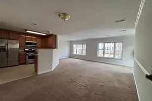 11278 Wortham Crest Cir, Manassas, VA 20109 - Photo 3