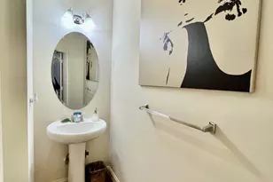 4905 Potomac Highlands Cir, Triangle, VA 22172 - Photo 7