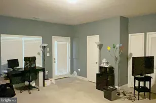 4905 Potomac Highlands Cir, Triangle, VA 22172 - Photo 13