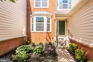 5622 Wheelwright Way, Haymarket, VA 20169 - Photo 3