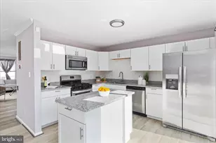 2792 Brier Pond Cir, Woodbridge, VA 22191 - Photo 9