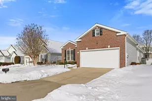 3853 Champion Oak Dr, Dumfries, VA 22025 - Photo 3