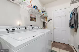 3853 Champion Oak Dr, Dumfries, VA 22025 - Photo 23