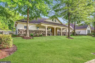 1805 Efty Ct, Woodbridge, VA 22191 - Photo 3