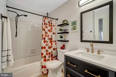 12164 Springwoods Drive, Woodbridge, VA 22192 - Photo 23