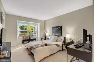 12164 Springwoods Dr, Woodbridge, VA 22192 - Photo 19