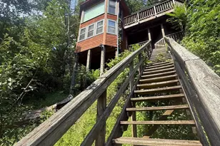 12612 Izaak Walton Dr, Bristow, VA 20136 - Photo 3