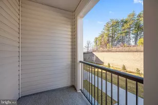 2548 Neabsco Common Pl, Woodbridge, VA 22191 - Photo 31