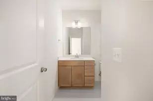 2548 Neabsco Common Pl, Woodbridge, VA 22191 - Photo 23