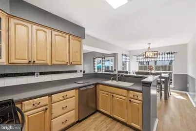 14693 Stratford Drive, Woodbridge, VA 22193 - Photo 9