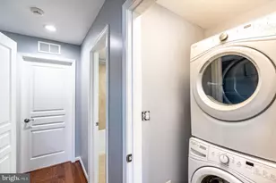 8206 Heritage Crossing Ct, Manassas, VA 20109 - Photo 23