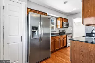 4001 Forestdale Ave, Woodbridge, VA 22193 - Photo 3