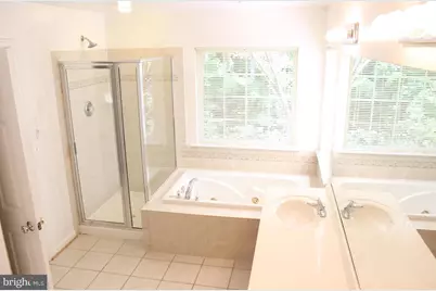 15220 Lord Culpeper Court, Woodbridge, VA 22191 - Photo 17