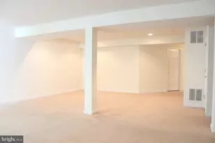 15220 Lord Culpeper Ct, Woodbridge, VA 22191 - Photo 19