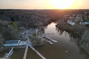 11525 Bertram St, Woodbridge, VA 22192 - Photo 3