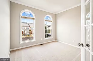 2433 Battery Hill Cir, Woodbridge, VA 22191 - Photo 15