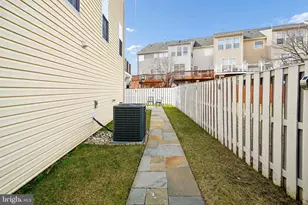 2433 Battery Hill Cir, Woodbridge, VA 22191 - Photo 49